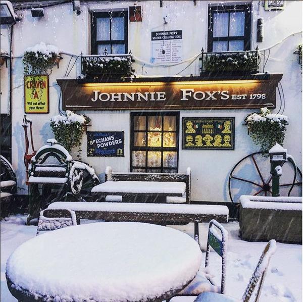 johnnie-foxs-snow-scene